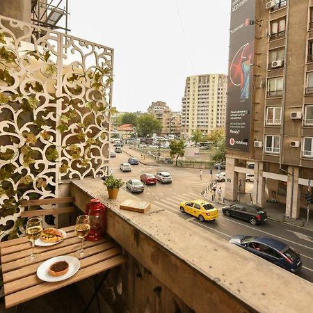 Vintage Elegance, Modern Comfort: 1Br Apartment Overlooking Calea Victoriei Bükreş Dış mekan fotoğraf